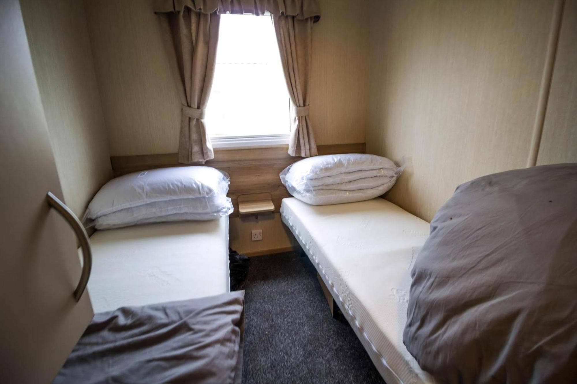 8 Berth Caravan In A Great Location In Norfolk Ref 50053D Great Yarmouth Exterior photo