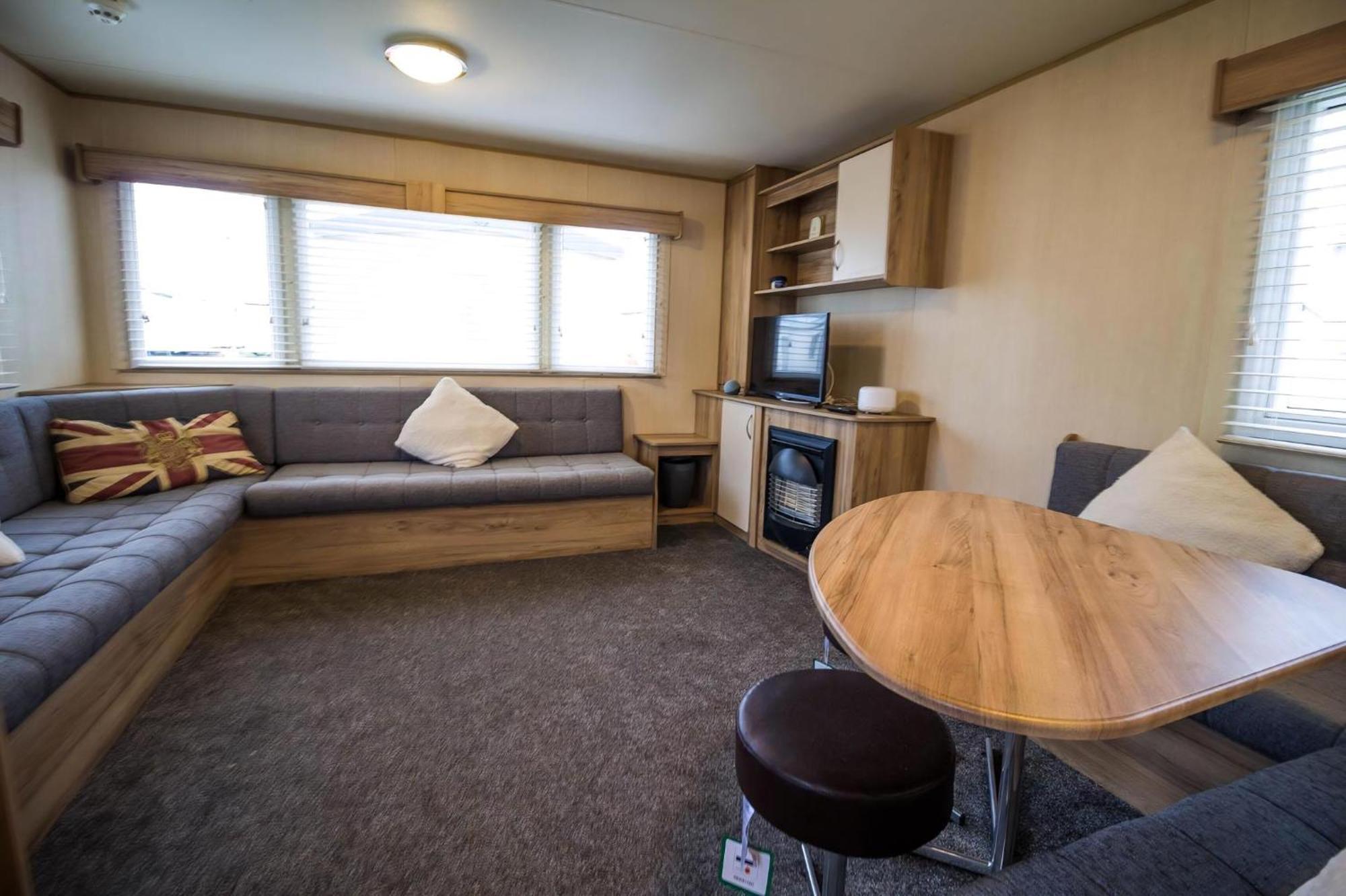 8 Berth Caravan In A Great Location In Norfolk Ref 50053D Great Yarmouth Exterior photo